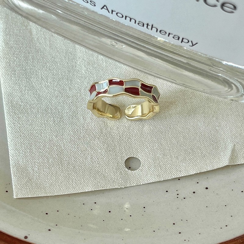 Red & White Mosaic Ring | แหวนโมเสกแดงขาว