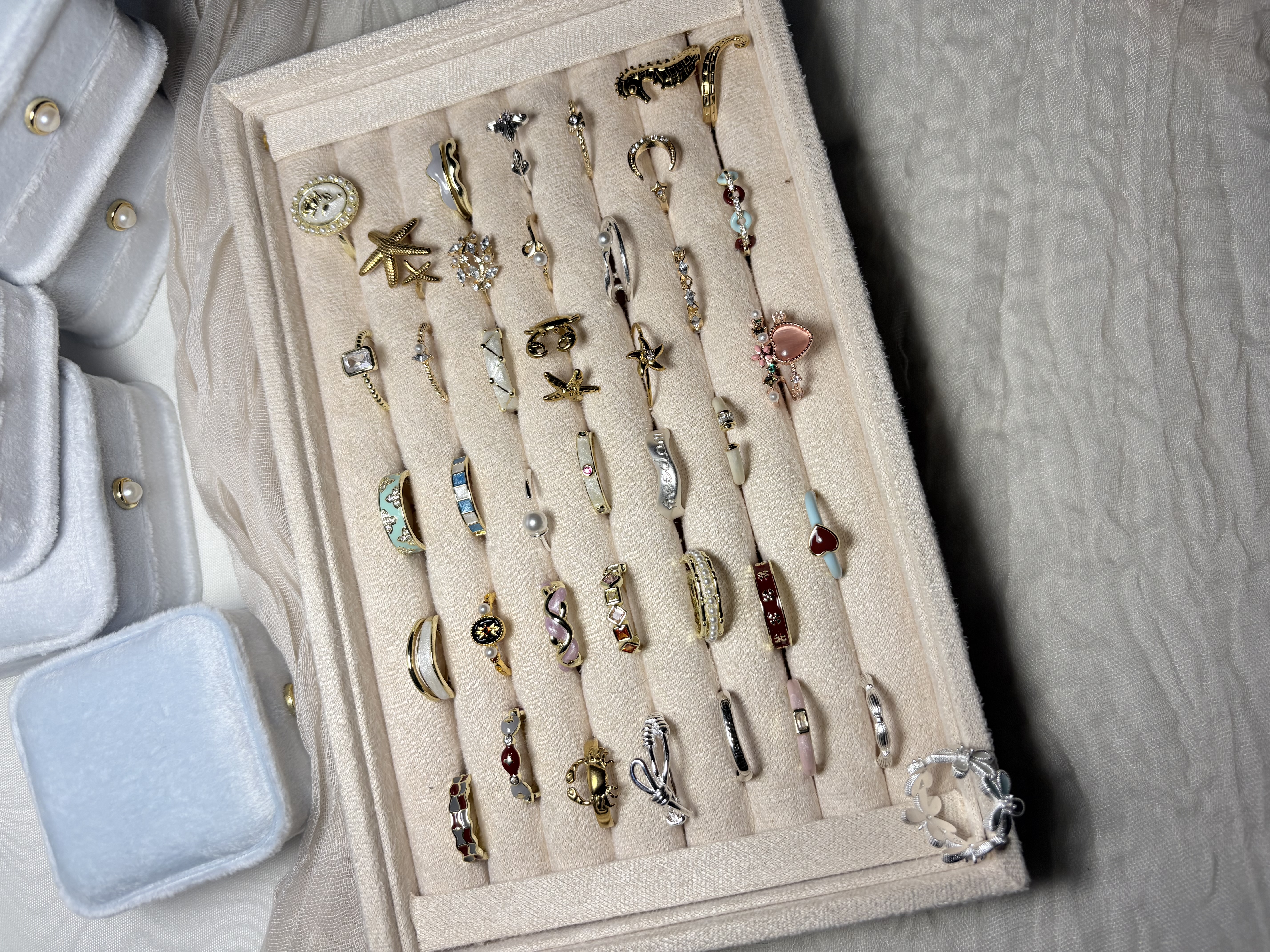 Silver Butterfly & Flower Open Ring | แหวนเปิดผีเสื้อและดอกไม้สีเงิน — 2