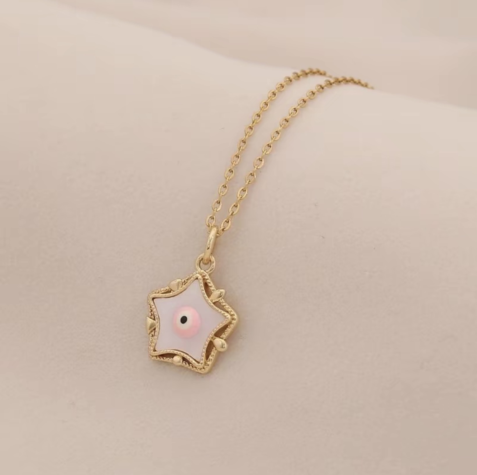 สร้อยคอดาวนำโชคอีวิลอาย | Lucky Star Evil Eye Necklace