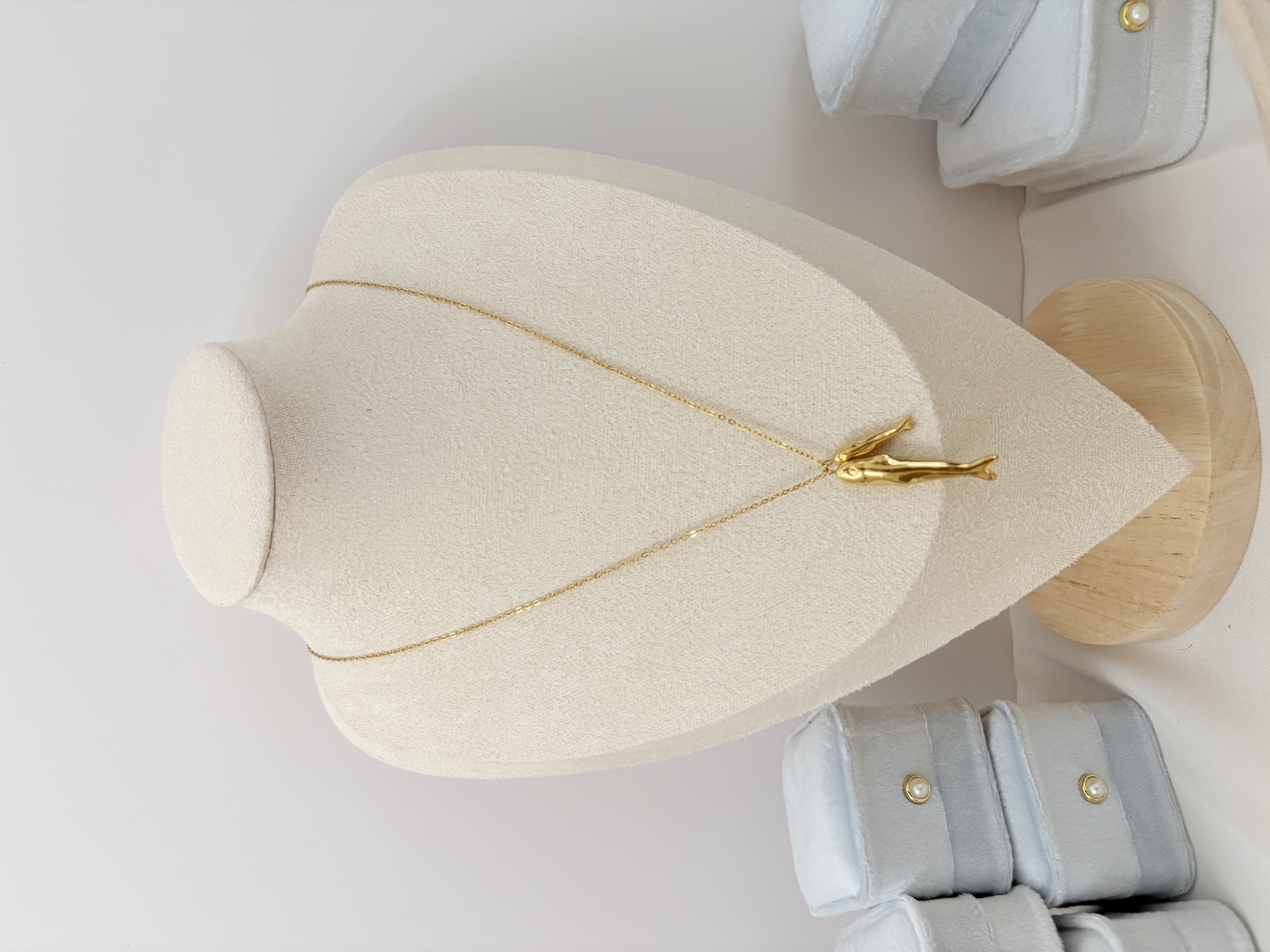 Stainless Steel Double Dolphin Necklace | สร้อยคอสแตนเลสจี้โลมาคู่