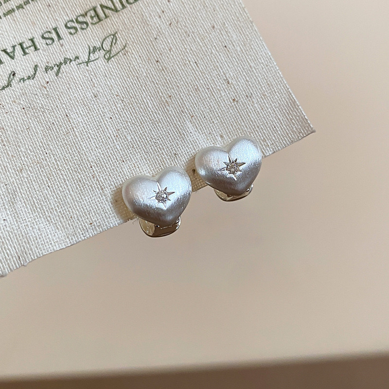 Silver Pattern Woven Moon | ต่างหูห่วงดาว